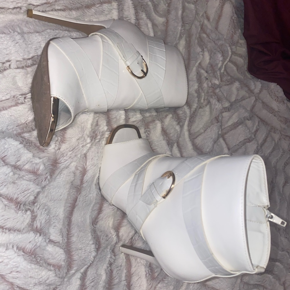 White open toed booties Size 8, only worn once